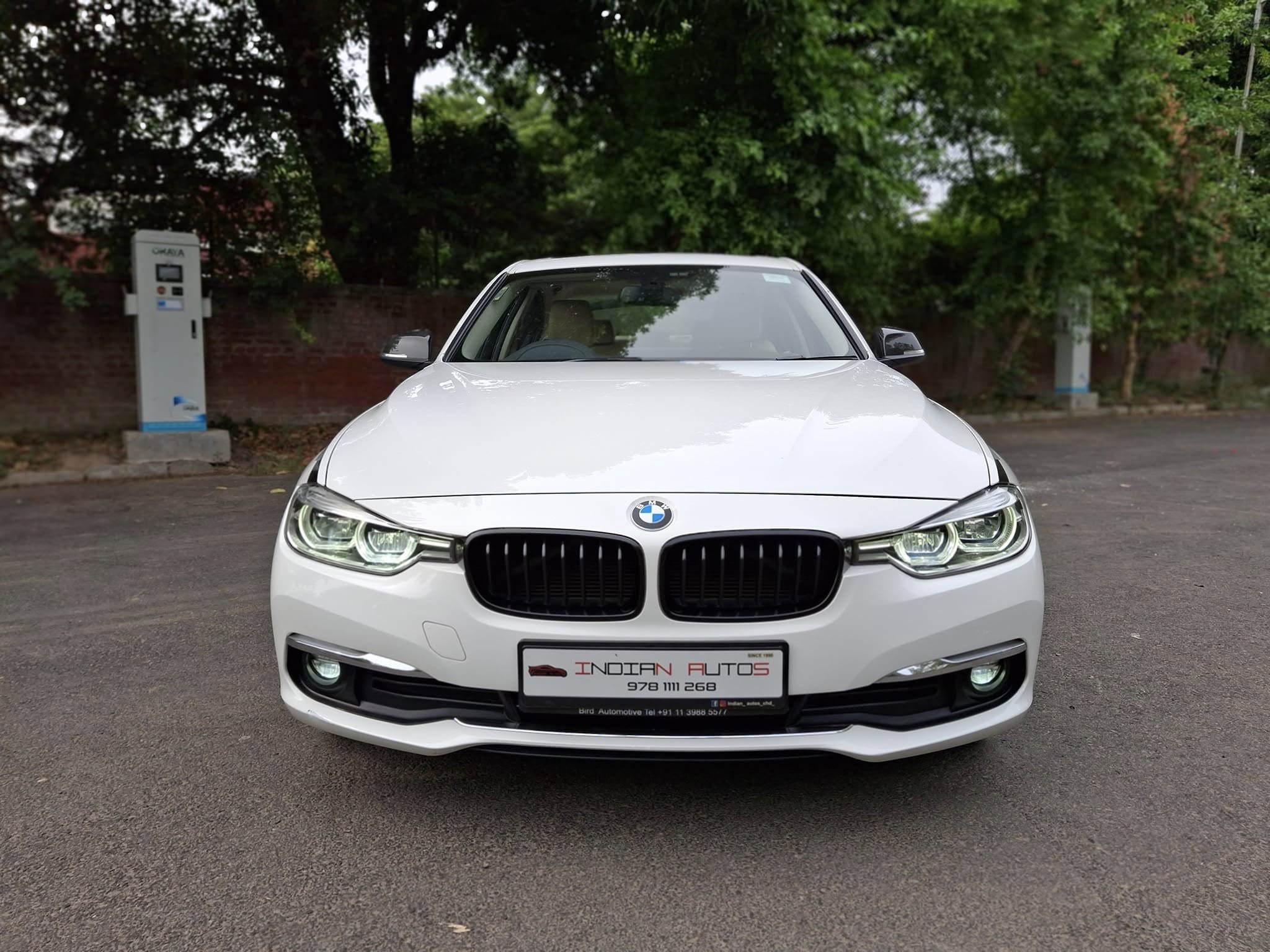 BMW 320d Luxury Line Facelifted